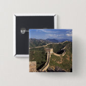 Große Mauer, die sich durch den Berg zieht, Button (Vorne & Hinten)