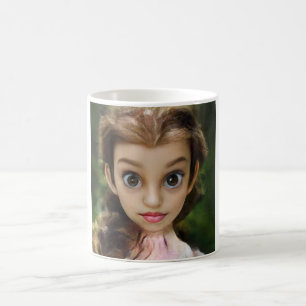 Große mit Augen Belle-Girl-Puppe mit braunem Haar Kaffeetasse