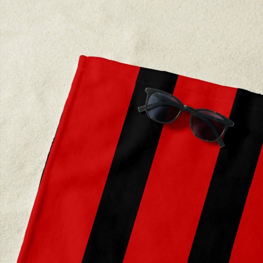 Große Mode mit schwarzen und roten Streifen mit Mo Strandtuch (Beispiel)