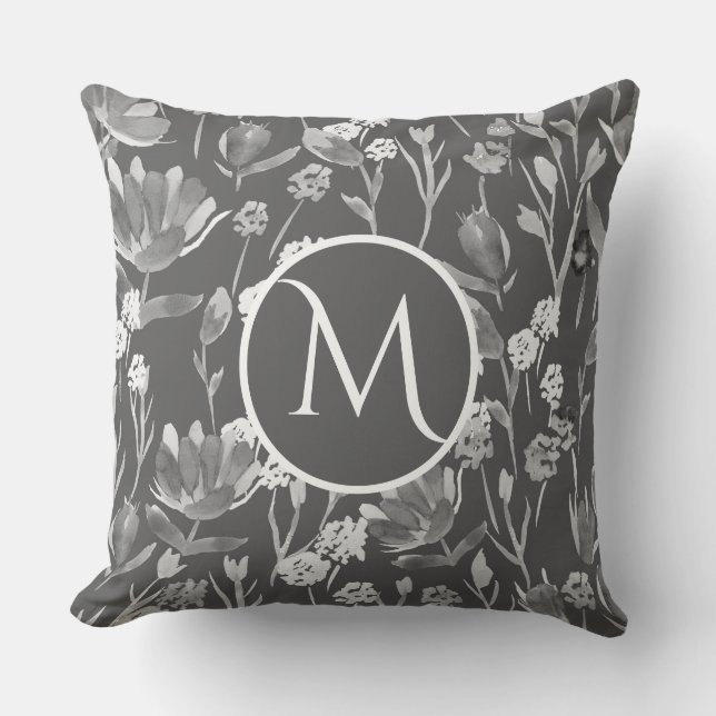 Große Monogramm Initial Romantic Gray Floral Kissen (Vorderseite)