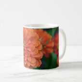 Große mutige Zinnia-Blumen-Tasse Kaffeetasse (VorderseiteRechts)