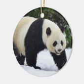 Große Pandas Smithsonian | im Schnee Keramikornament (Links)