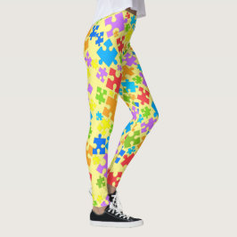 Große pastellfarbene Autismus Puzzleteile auf Gelb Leggings