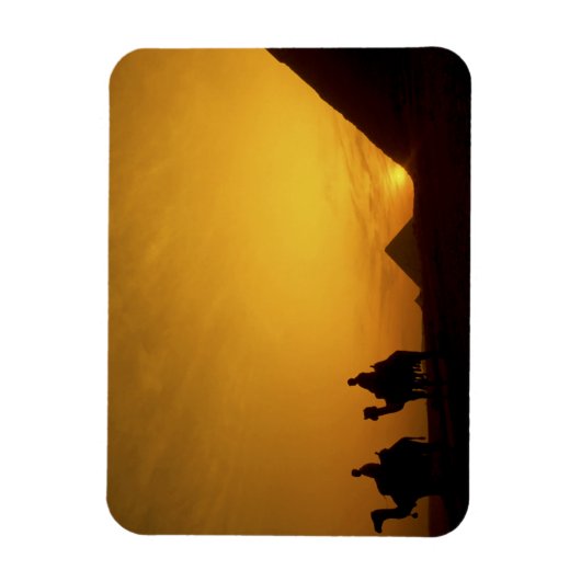 Große Pyramiden von Gizeh, Ägypten bei Sonnenunter Magnet (Vertikal)