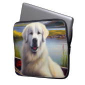 Große Pyrenäen auf dem Paddle: Ein Landschaftliche Laptopschutzhülle (Vorderseite Links)