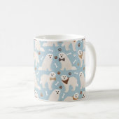 Große Pyrenäen Pfoten und Knochen Kaffee Tasse (VorderseiteRechts)