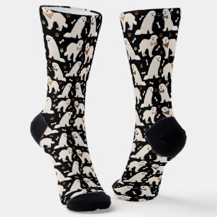 Große Pyrenäen-Pfoten und Knochenstöcken Socken