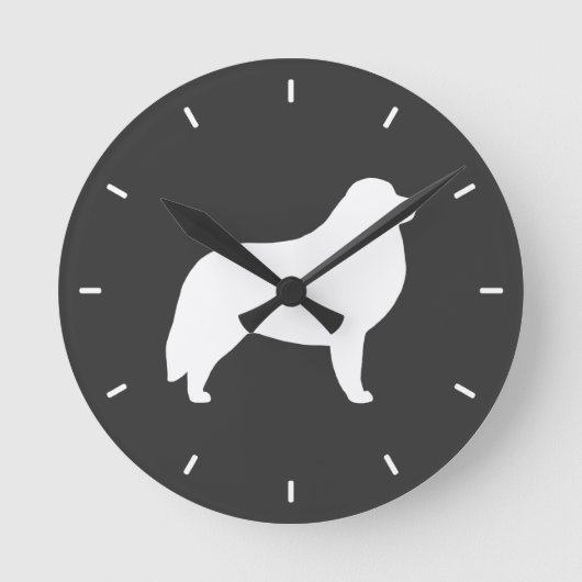 Große Pyrenäen-Silhouette Runde Wanduhr (Vorderseite)