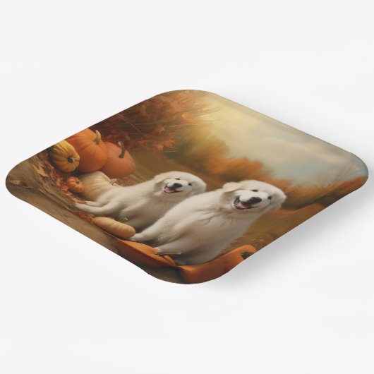 Große Pyrenäen Welpen Herbst Kürbis Pappteller (Gewinkelt)