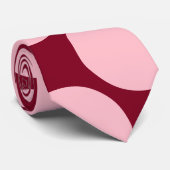 Große rosa Polka-Punkte auf Burgunder-Krawatte Krawatte (Gerollt)