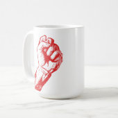 Große rote erhobene trotzige Faust Kaffeetasse (Vorderseite Links)