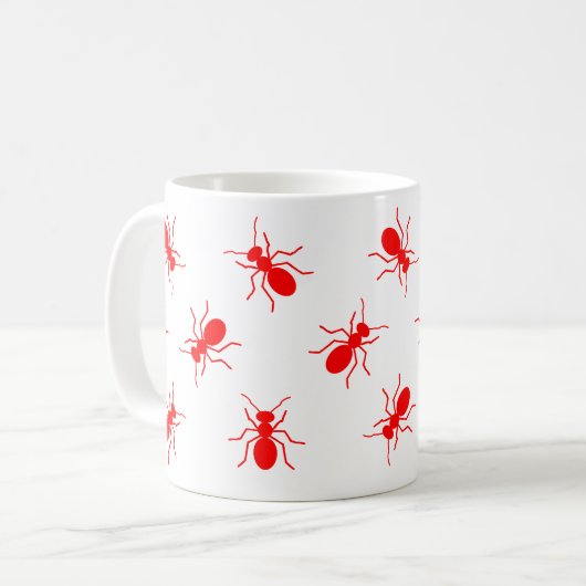 Große rote Feuerzangen tauchen überall im Cartoon  Tasse (Vorderseite Links)