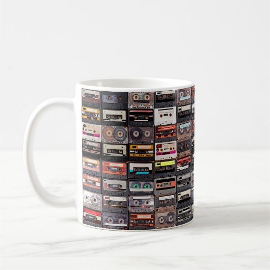 Große Sammlung von Audiokassetten Kaffeetasse (Links)