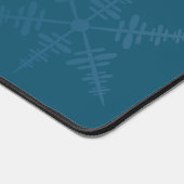 Große Schneeflocken auf der dunkelblauen Schreibma Schreibtischunterlage (Ecke)