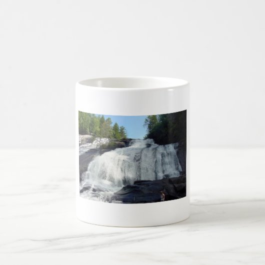 Große schöne Wasserfall-Kaffee-Tasse Kaffeetasse (Mittel)