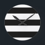 große schwarze Streifen Runde Wanduhr<br><div class="desc">Lineares schwarz gestreiftes Design</div>