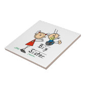 Große Schwester mit kleinen Brüdergeschenken Fliese (Seite)
