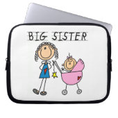 Große Schwester mit kleinen, finsteren Geschenken Laptopschutzhülle (Vorderseite)