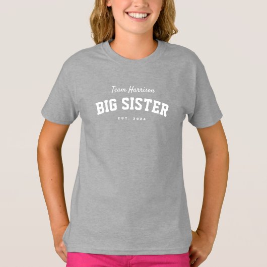 Große Schwester Spaß sportlich personalisierter Te T-Shirt (Vorderseite)