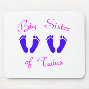 Große Schwester von Zwillingsjungen Mousepad