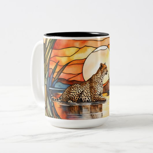 Große Tasse aus verklebtem Glas (Vorderseite Links)