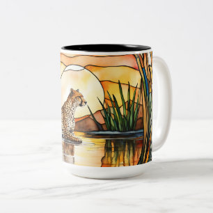 Große Tasse aus verklebtem Glas