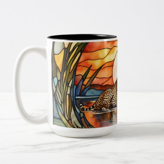 Große Tasse aus verklebtem Glas (Links)