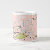 Große Tasse mit Peach Floral Background & Bird (Vorderseite)