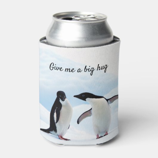 Große Umarmung Pinguin auf Eis-Foto mit Text Dosenkühler (Kanne Vorderseite)