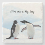 Große Umarmung Pinguin auf Eis-Foto mit Text Steinuntersetzer (Vorderseite)