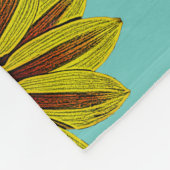 große und kühn gelbe Blumen mit roten Streifen dai Fleecedecke (Ecke)