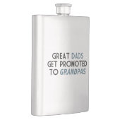 Große Väter erhalten zu den Großvätern gefördert Flachmann (Rechts)