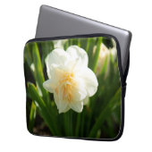 Große weiße Narzissen an einem Frühlingstag Laptopschutzhülle (Vorderseite Links)