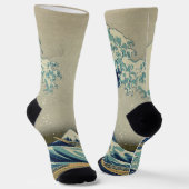 Große Welle vor der Küste Kanagawas von Hokusai Socken (Gewinkelt)