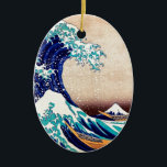 Große Welle weg von Kanagawa-Japaner Woodblock Keramik Ornament<br><div class="desc">Katsushika Hokusai die große Welle weg von Kanagawa (1830) Die große Welle weg von Kanagawa, alias die große Welle oder einfach die Welle, ist ein ukiyo-e Druck durch japanischen Künstler Hokusai, einmal veröffentlicht zwischen 1830 und 1833 Ende der Edo-Zeit da der erste Druck in Hokusais Reihe sechsunddreißig Ansichten vom Fujisan....</div>