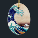 Große Welle weg von Kanagawa-Japaner Woodblock Keramik Ornament<br><div class="desc">Katsushika Hokusai die große Welle weg von Kanagawa (1830) Die große Welle weg von Kanagawa, alias die große Welle oder einfach die Welle, ist ein ukiyo-e Druck durch japanischen Künstler Hokusai, einmal veröffentlicht zwischen 1830 und 1833 Ende der Edo-Zeit da der erste Druck in Hokusais Reihe sechsunddreißig Ansichten vom Fujisan....</div>