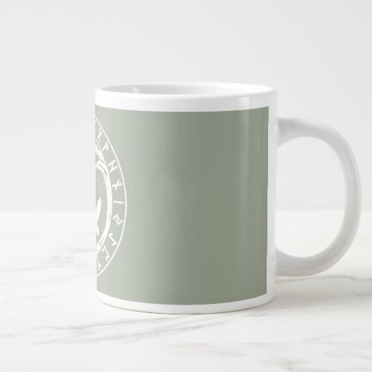 Große Yggdrasil Futhark Tasse (Rechts)