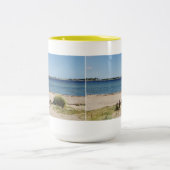 Große Zweifarbige Tasse gelb Strand und Meer (Mittel)