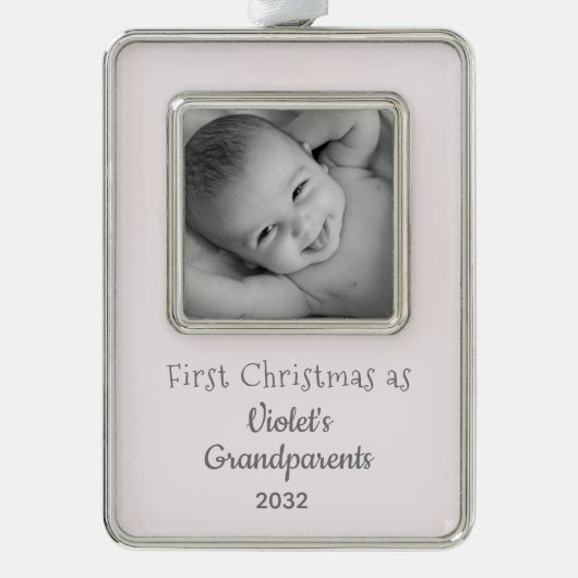 Großeltern Erstes Jahr Personalisierter Weihnachts Rahmen-Ornament Silber (Vorderseite)
