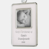 Großeltern Erstes Jahr Personalisierter Weihnachts Rahmen-Ornament Silber (Links)