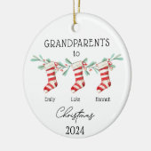 Großeltern zu Weihnachten-Strümpfen der Großkinder Keramik Ornament (Links)