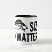 Größen-Angelegenheiten! Lustiger Fischen-Entwurf Tasse (Zentrum)