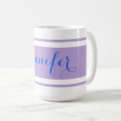 Grosser blauer Skriptname, Lavenderstreifen auf We Kaffeetasse (VorderseiteRechts)