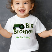 Großer Bruder in der Ausbildung eines grünen Lands Baby T-shirt