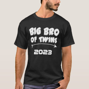 Großer Bruder von Zwillingen 2023 Baby Ankündigung T-Shirt