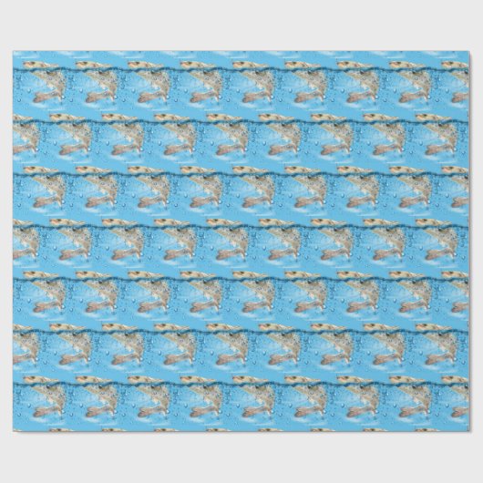 großer Fisch im Wasser Geschenkpapier (Flach)