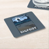 Großer Fuß, der durch Golfplatz geht Rechteckiger Pappuntersetzer (angewinkelt)