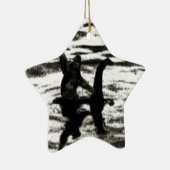 Großer Fuß und Bessie das Seemonsteranvisieren Keramikornament (Rechts)