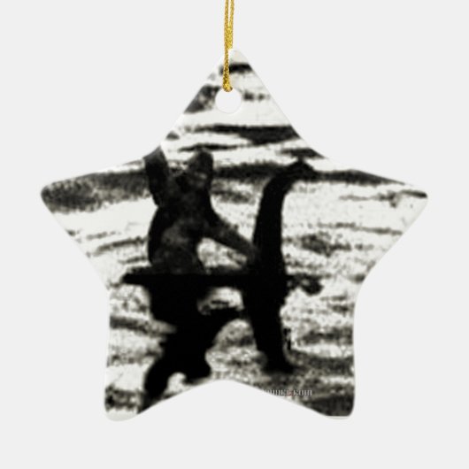 Großer Fuß und Bessie das Seemonsteranvisieren Keramikornament (Vorne)