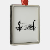 Großer Fuß und Nessie Ornament Aus Metall (Rechts)